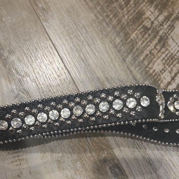 Black Rhinestone Studded Belt - Picture 5 of 10